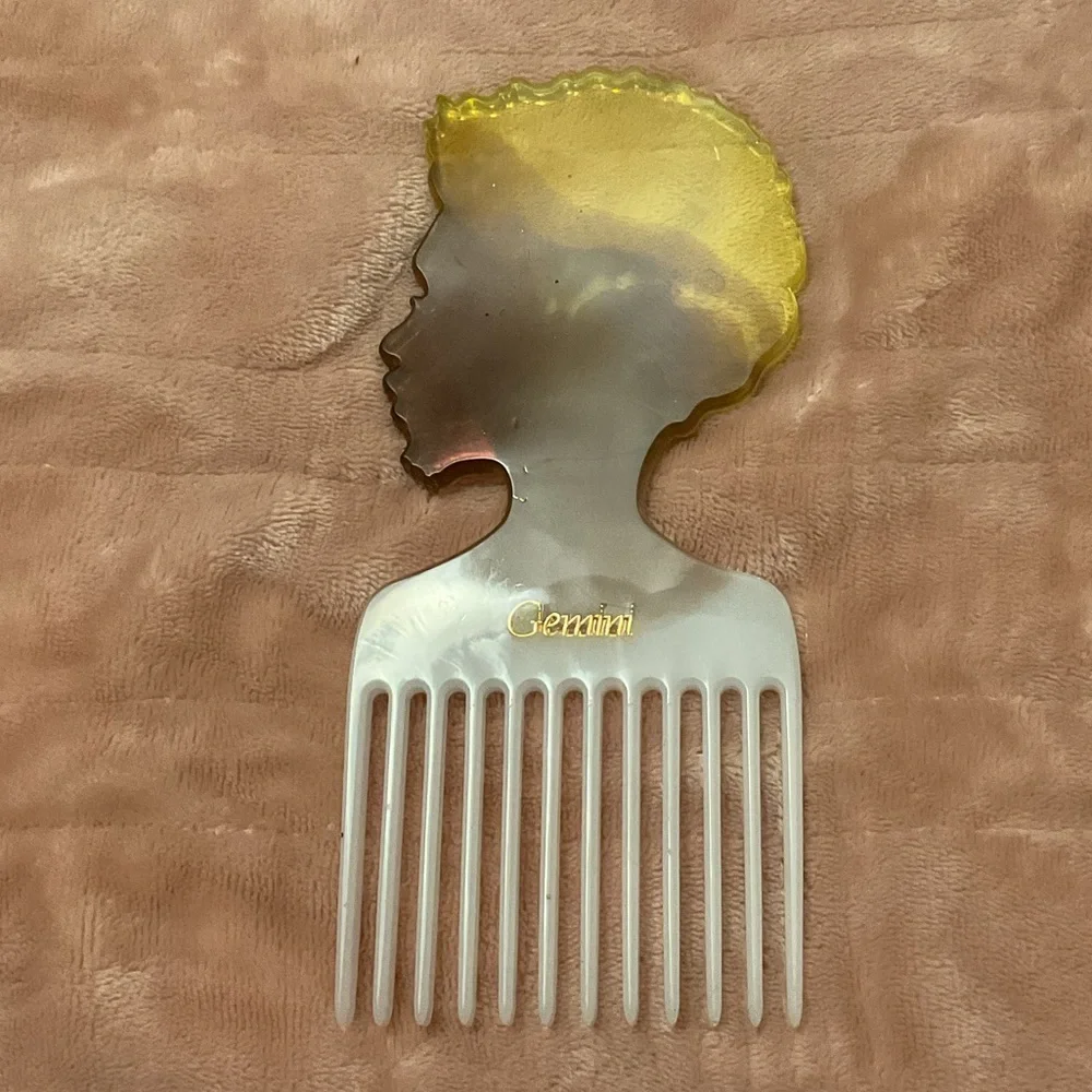 CUSTOM Zodiac Afro/Beard Comb - Male - Picture 3 of 5